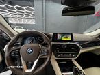 BMW Seria 5 530d xDrive AT - 15