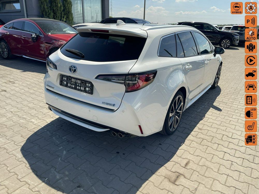 Toyota Corolla Seria E21 2.0 Teamplayer 2019