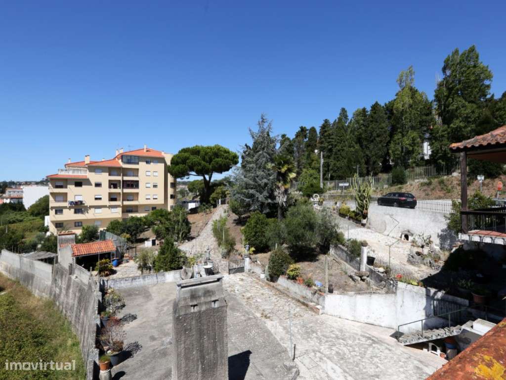Oportunidade Prime no Centro de Alcobaça Terreno de 2.225 m² com Po...-35