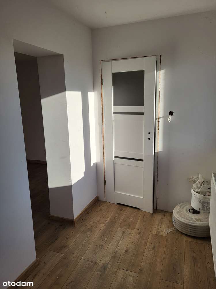 | Dom | Budynki usługowo gospodarcze  | Brodno k/Środy Śląskiej-5