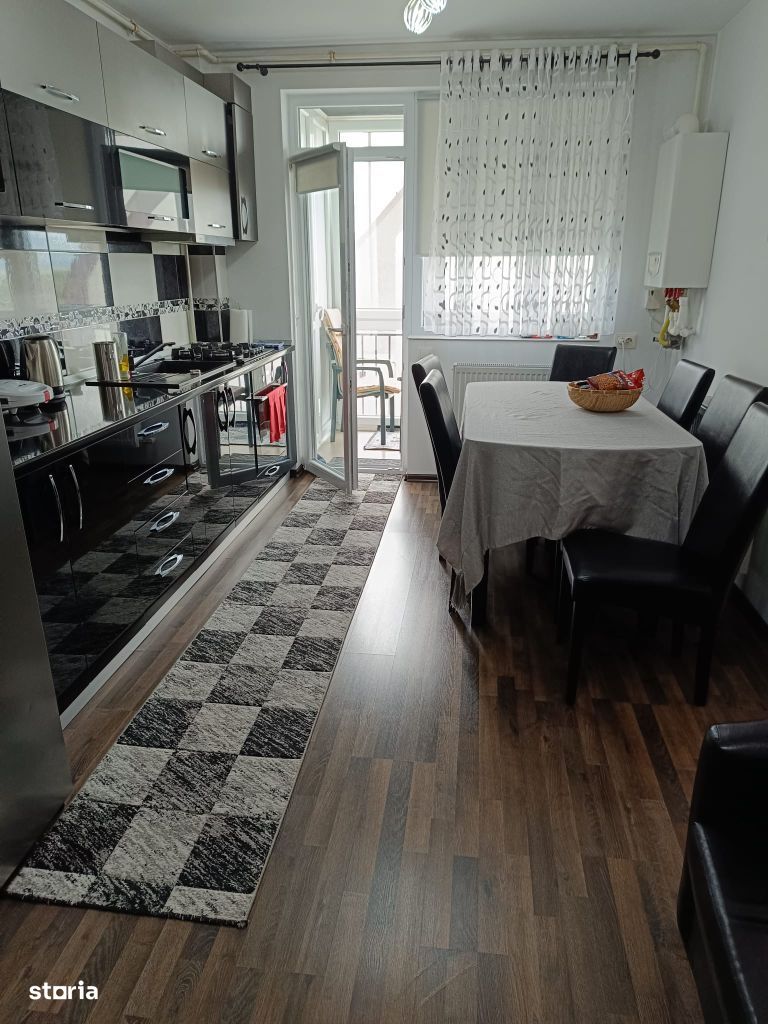 Apartament 3 camere bloc nou , etaj 3