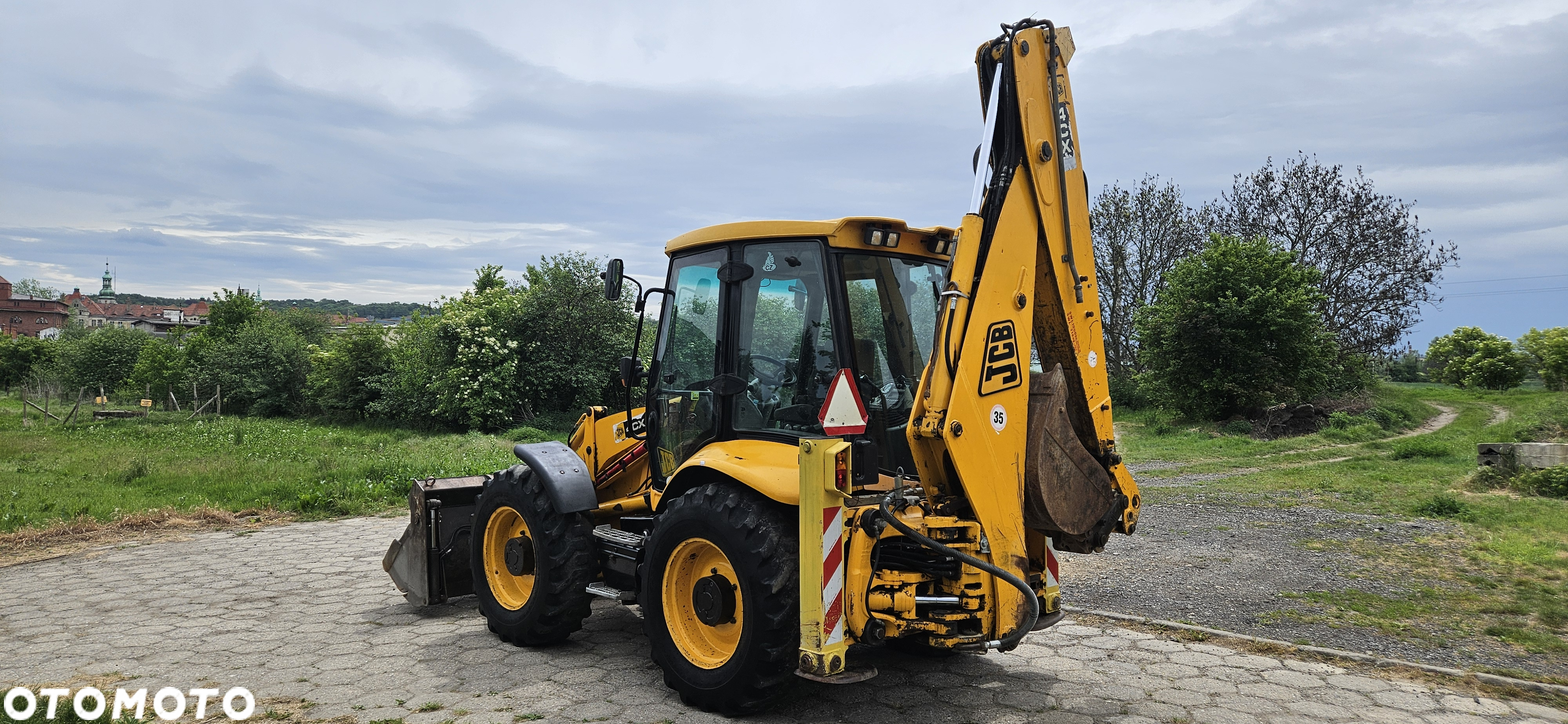 JCB 4CX - 3