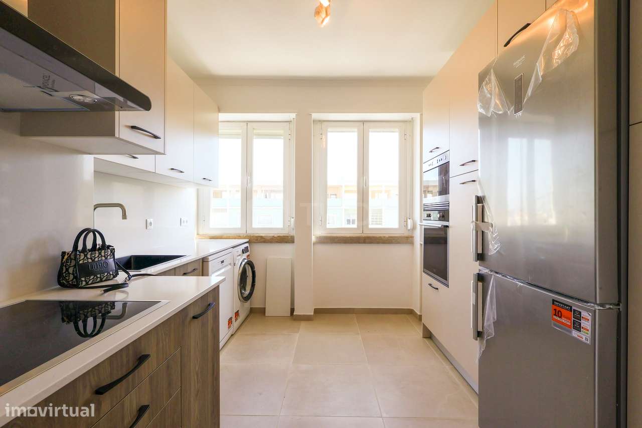 APARTAMENTO 5 ASSOALHADAS | VARANDA EM “L” PANORÂMICA | VISTA LISBOA E-11