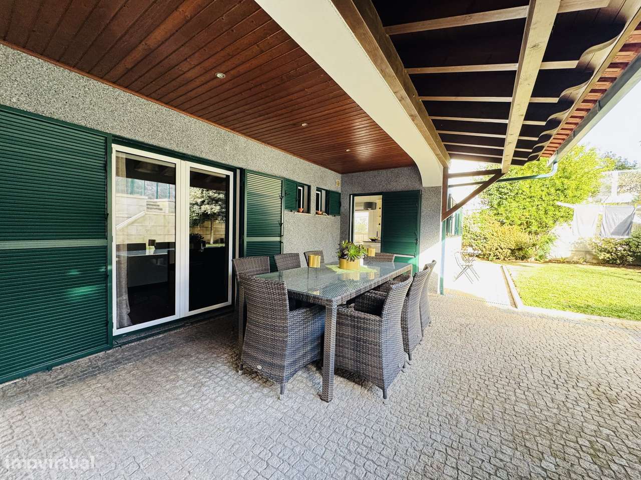 Moradia T4 com jardim e garagem em Braga - Grande imagem: 4/27