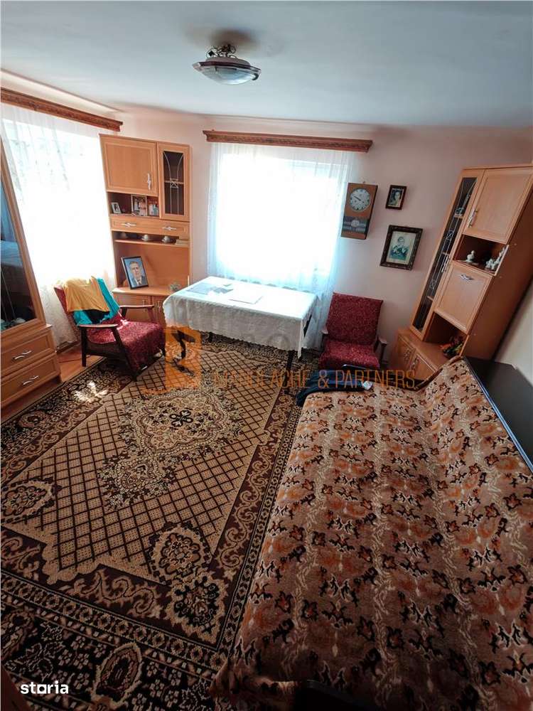 Casa tip parter si teren 1750 mp in zona Transilvaniei - Imagine principală: 3/18