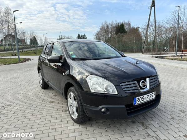 Nissan Qashqai 2.0 dCi DPF tekna - 1