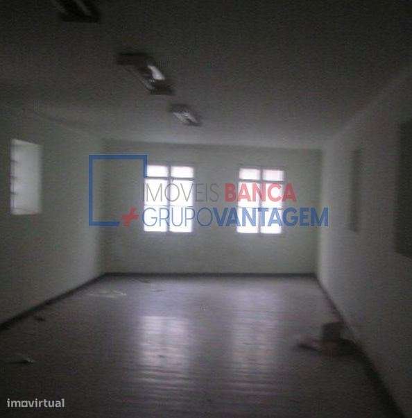 Moradia T7 - Angra do Heroismo - Grande imagem: 4/8