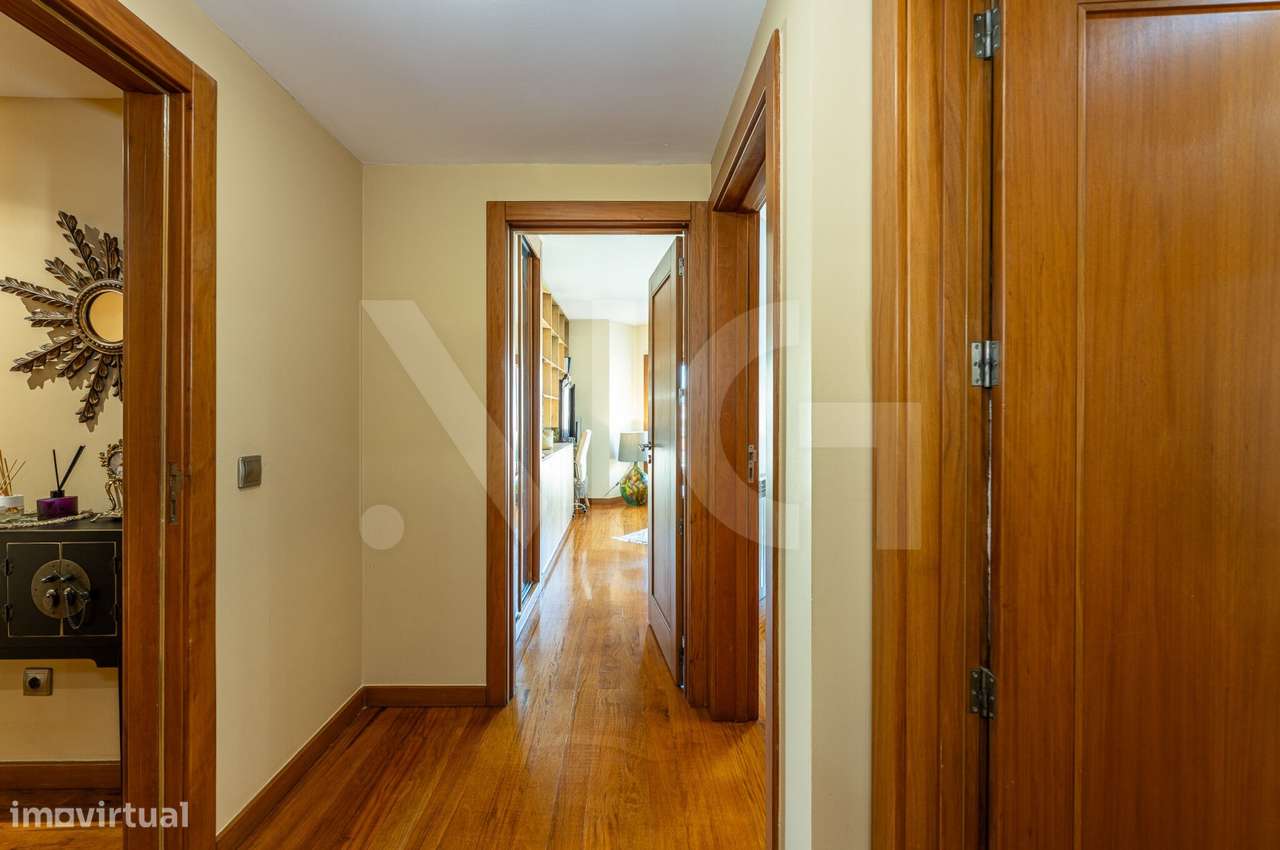 T3 Centro Matosinhos,Condomínio fechado,com varandas, garagem,arrumos-27