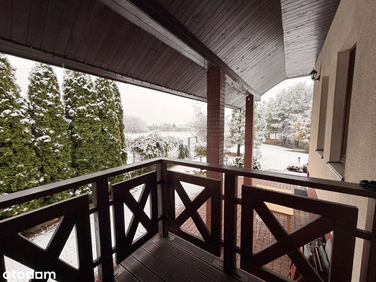 Na sprzedaż elegancki i klimatyczny dom wolnostojacy-5