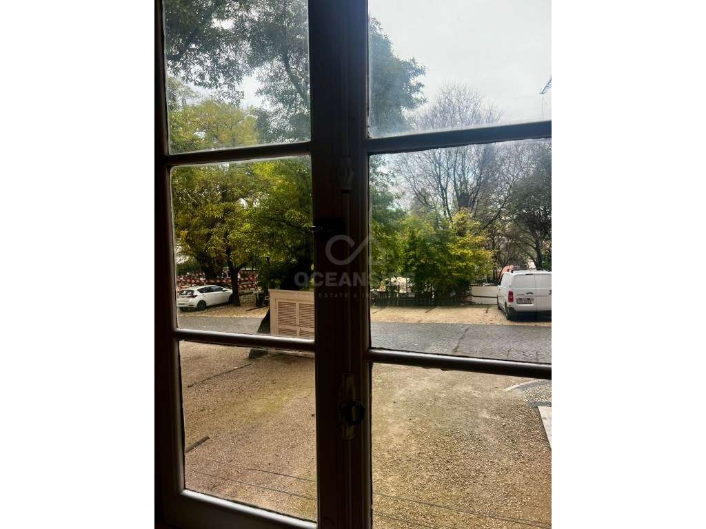 Apartamento T6 - Príncipe Real-12