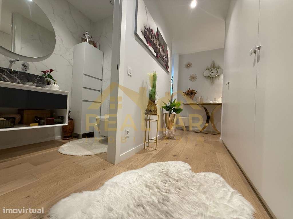 Apartamento T3 semi novo - Centro de Vila do Conde - Grande imagem: 3/27