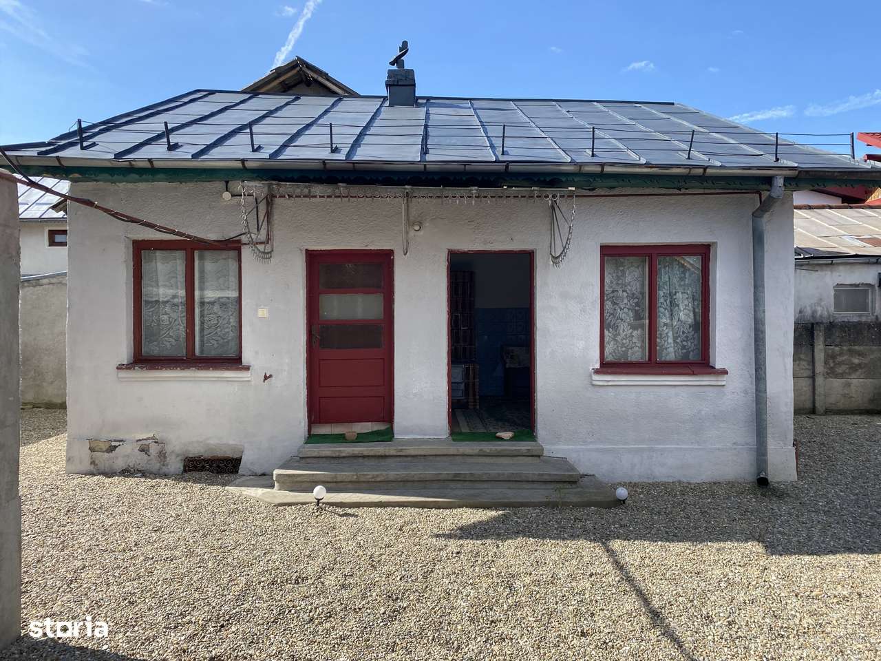 Vanzare casă cu potențial rezidențial și comercial în Pucioasa -441 mp-5