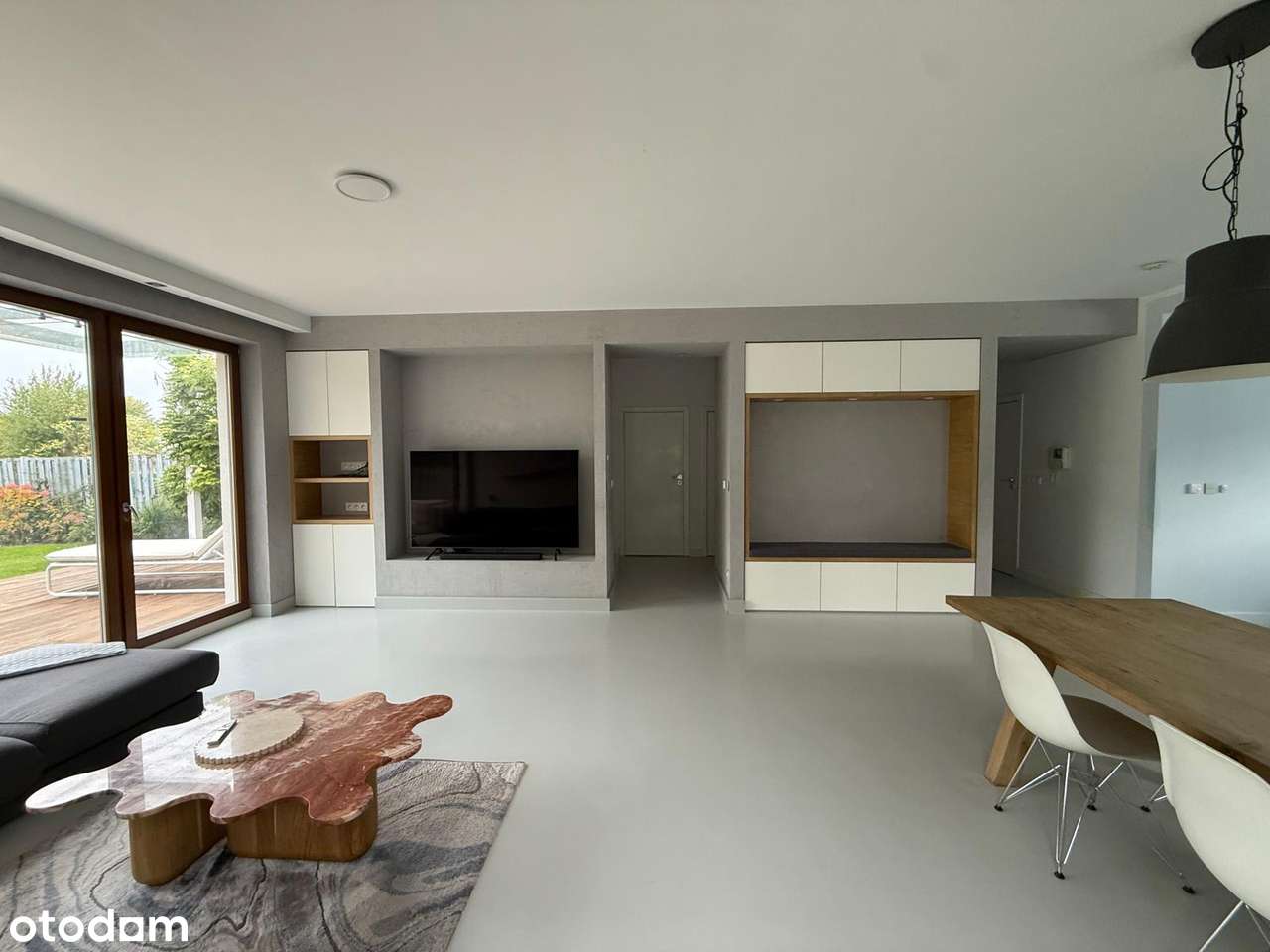 Piękny dom na osiedlu zamkniętym w Tarnowie Podgórnym - Pełny obrazek: 4/20