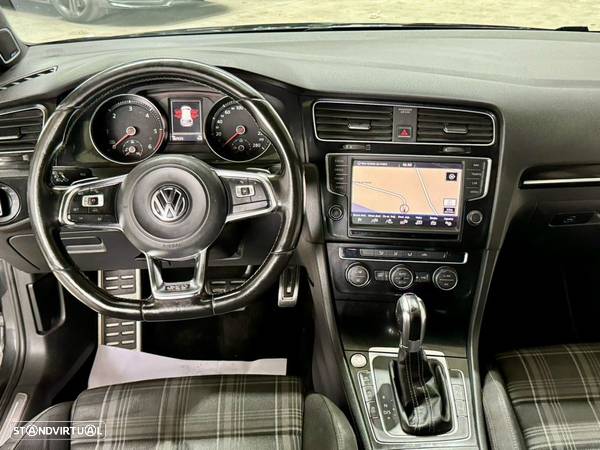 VW Golf 2.0 TDi GTD DSG - 11