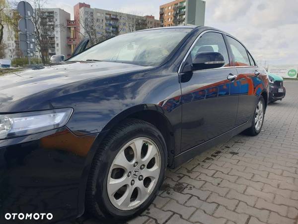 Honda Accord 2.0 Comfort - 9