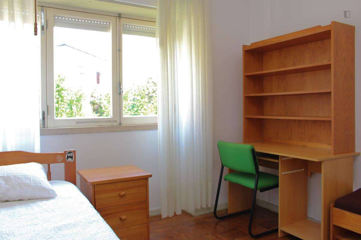 Quarto - localizado em Bairro do Sol Coimbra - Grande imagem: 4/28