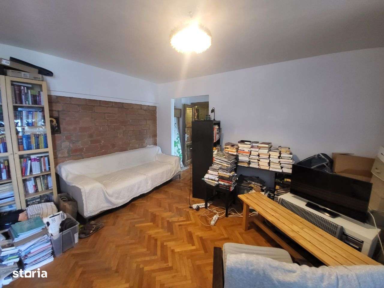 Metrou Universitate,2 cam,aer cond,rulouri exterioare - Imagine principală: 5/14