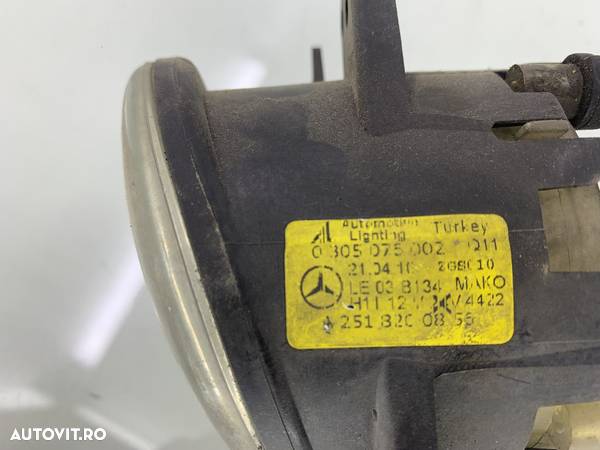 Proiector ceata dreapta Mercedes-Benz C CLASS W204 S204  2008-2014  A2518200856 - 3