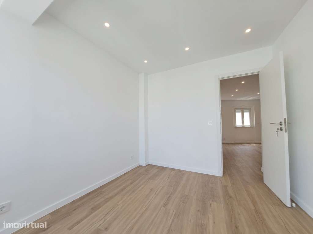 Apartamento T2 para venda em Forte da Casa (junto ao Alverca Park) ...-12