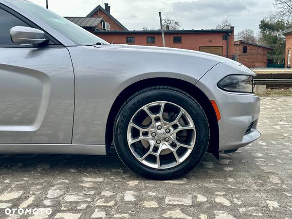 Dodge Charger 3.6 SXT AWD - 29