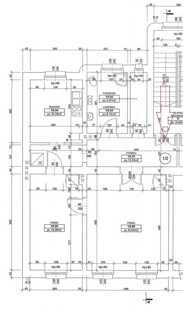 Lokal w zabytkowej kamienicy przy Parku Chopina-13