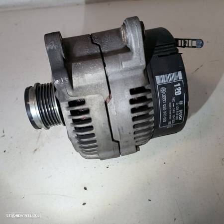 Alternador Volkswagen Passat (3B2) - 2