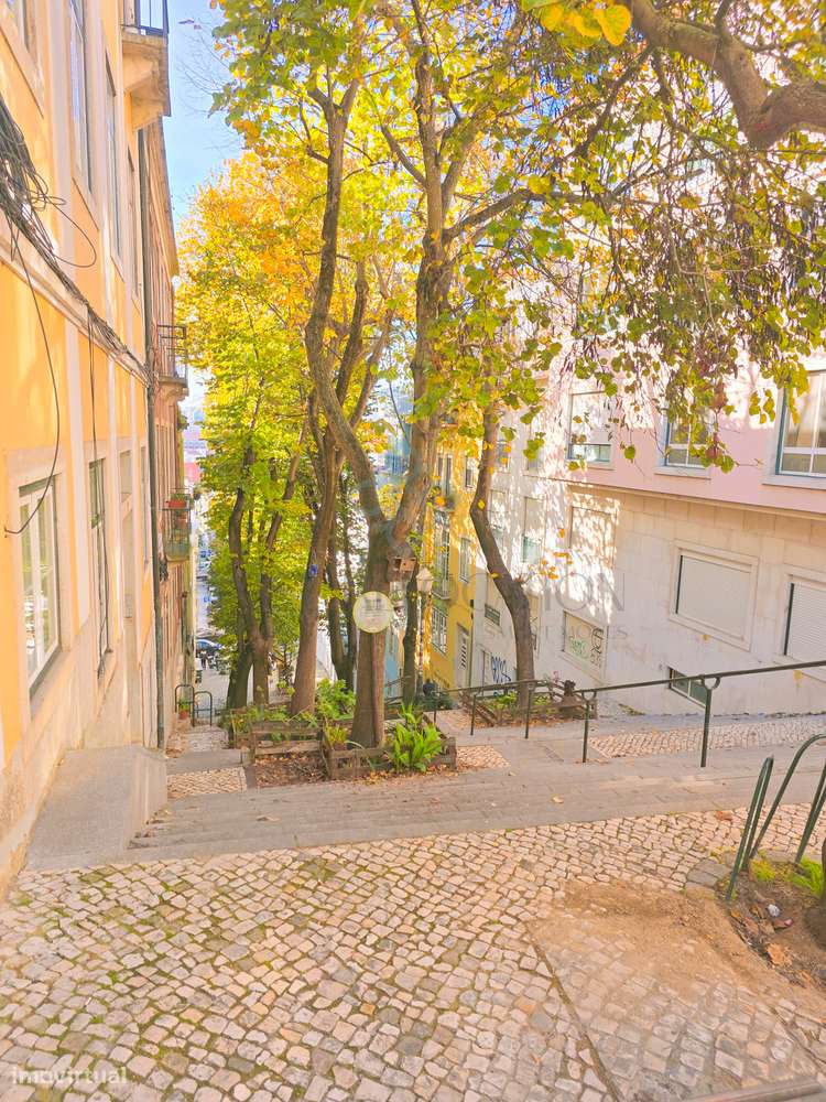 EXCELENTE APARTAMENTO T2 COM VARANDA E VISTA CIDADE | Penha de França-27