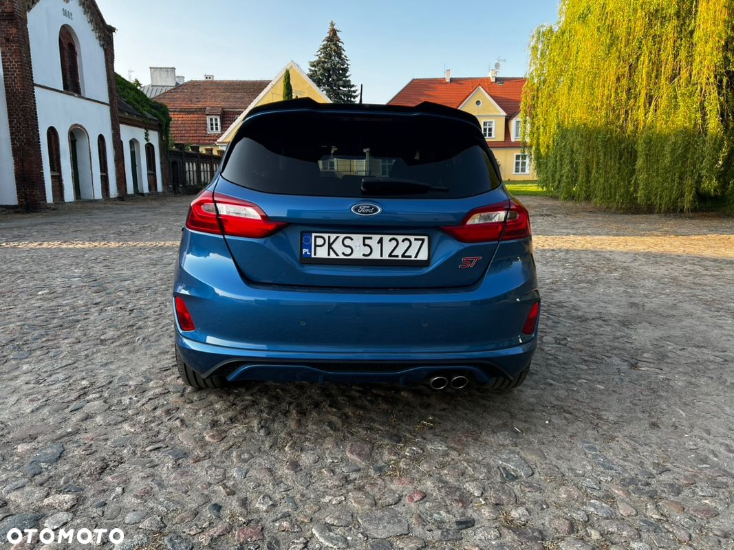 Ford Fiesta - 7