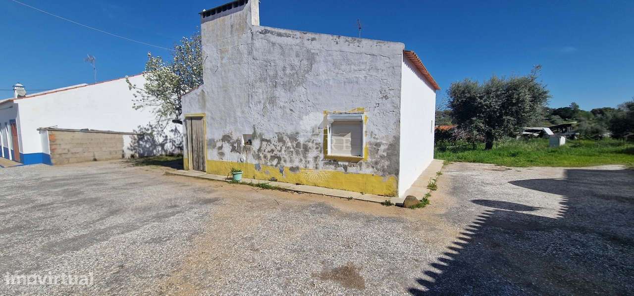 Quinta situada nos Foros da Fonte Seca - Grande imagem: 3/45