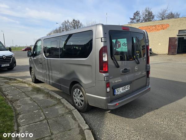 Opel Vivaro - 4