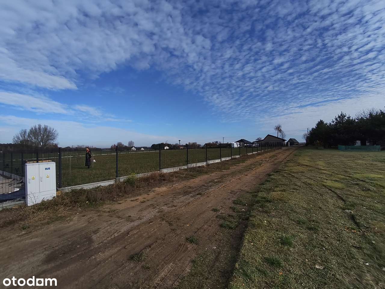 Działka 2354 m² budowlana z mediami i pozwoleniem na budowę domu - Pełny obrazek: 4/9