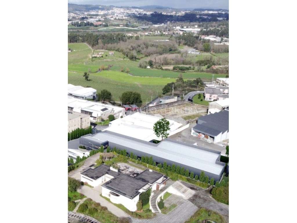 Terreno Industrial com 4.500m2-2