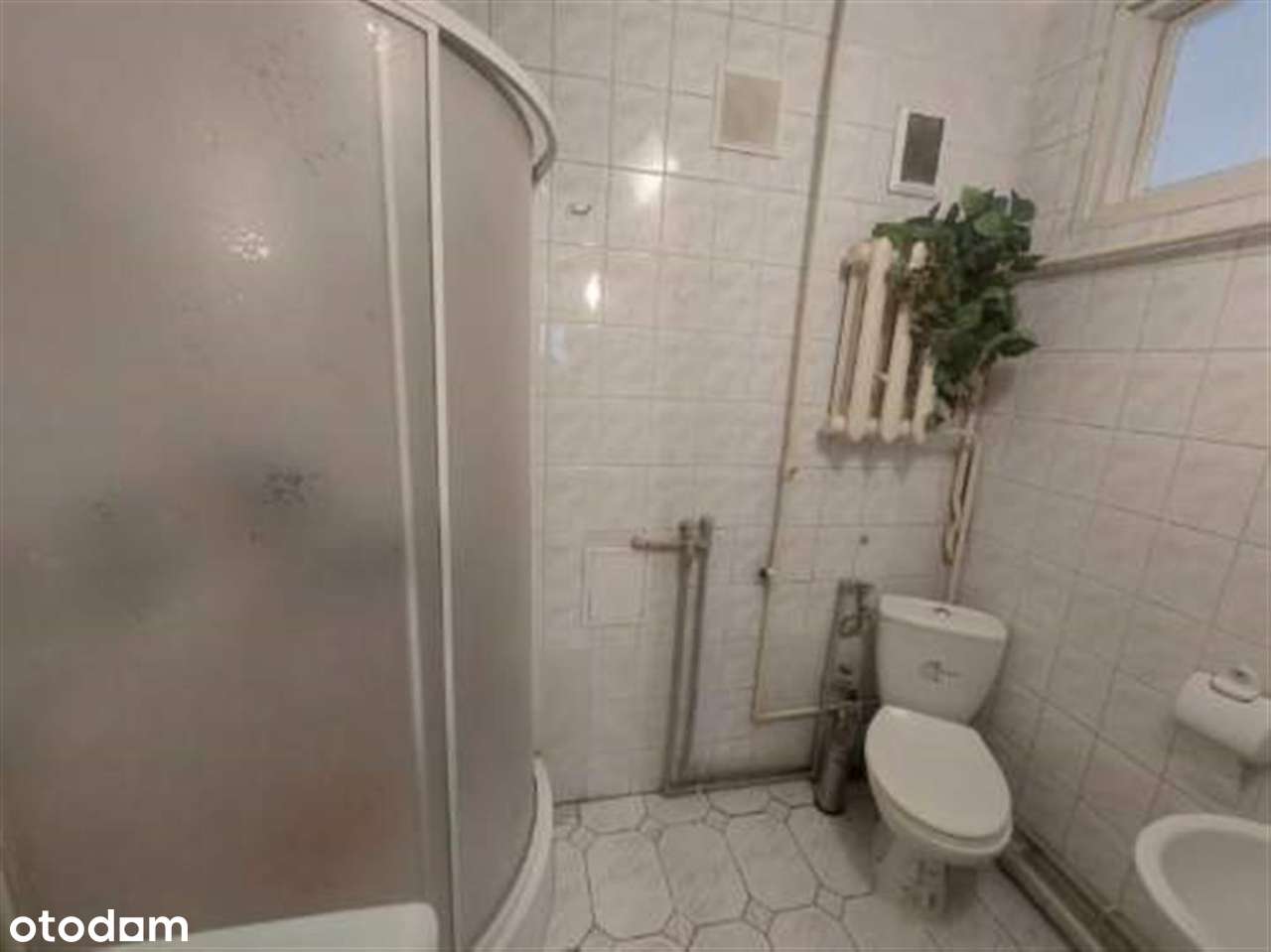 Klimatyczne, 2 pokojowe z wyposażeniem, I piętro w centrum-11