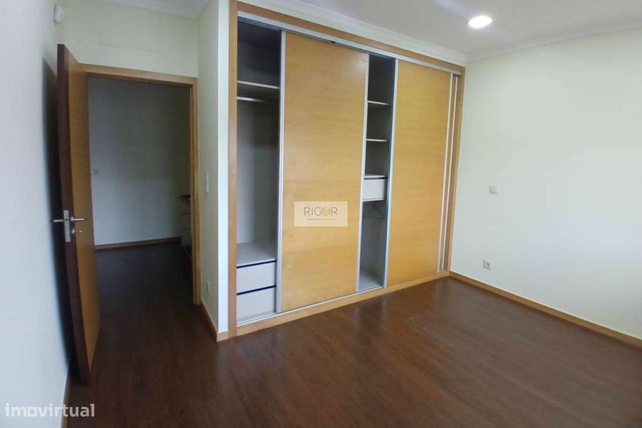 Moradia Geminada T4 Venda em Cidade da Maia,Maia-20