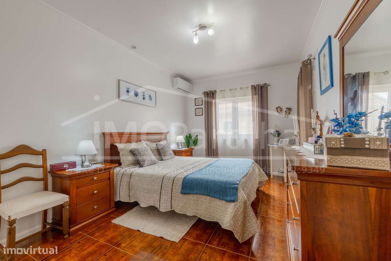 Moradia T3 em Famões - Odivelas-8