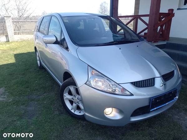 Mitsubishi Grandis 2.0 DI-D 6-Sitzer Intense - 1