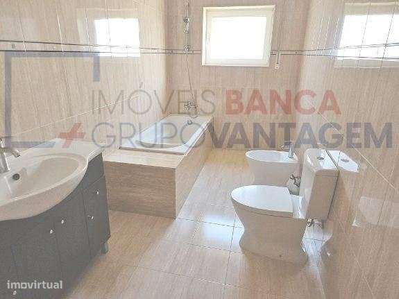 Moradia t3 Unifamiliar - Grande imagem: 2/6