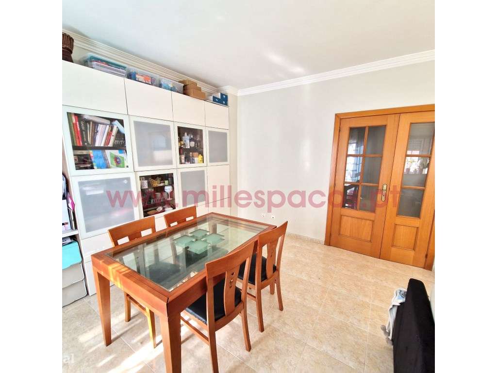 Apartamento T3 usado em Montijo e Afonsoeiro, com garagem e elevado...-11