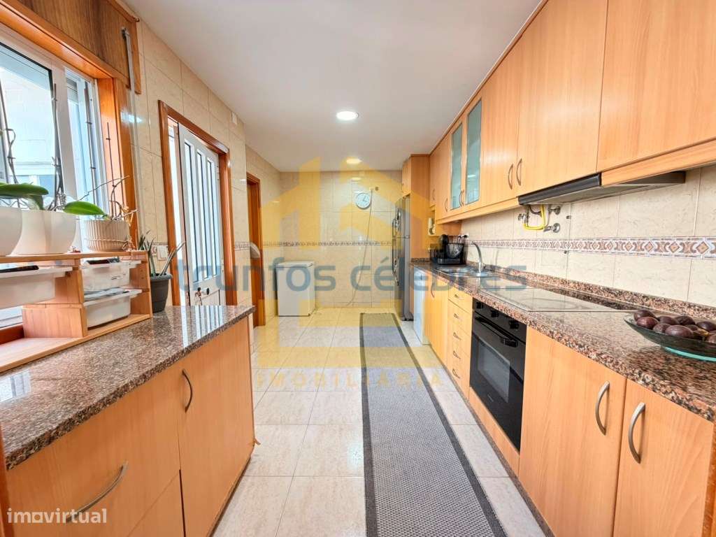 *Moradia T3+1 Renovada | Terraço Privativo | A 600 m da Praia e 400...-5