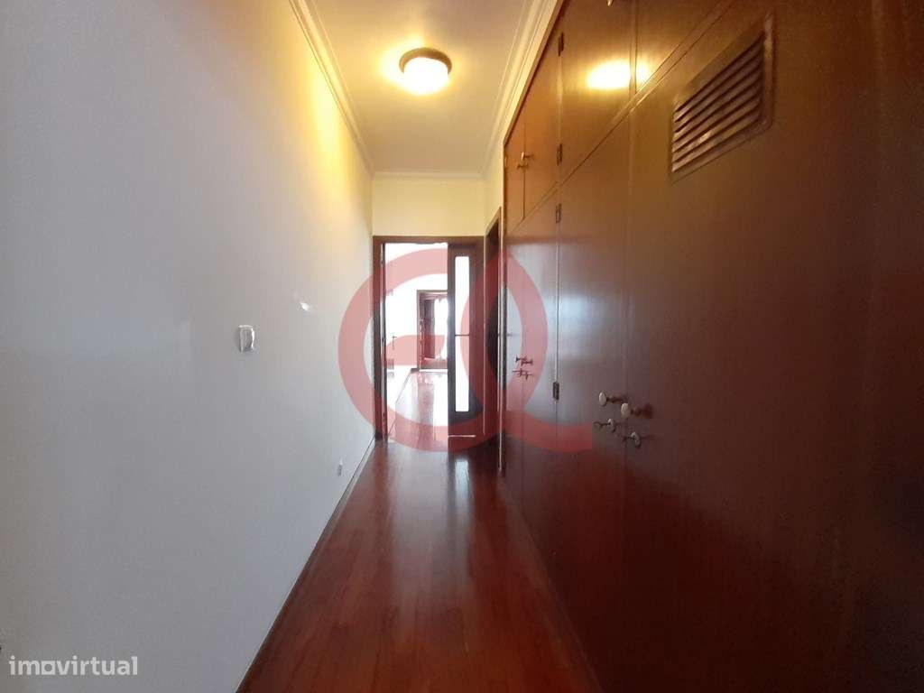 Prédio - Centro histórico, Viana do Castelo - Grande imagem: 4/17