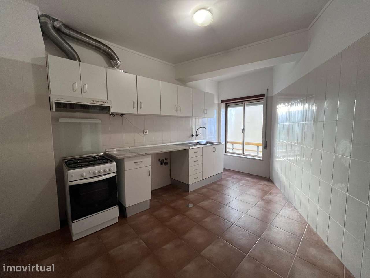 T3 Equipado e Com Estacionamento - Centro - Viseu - Grande imagem: 5/13