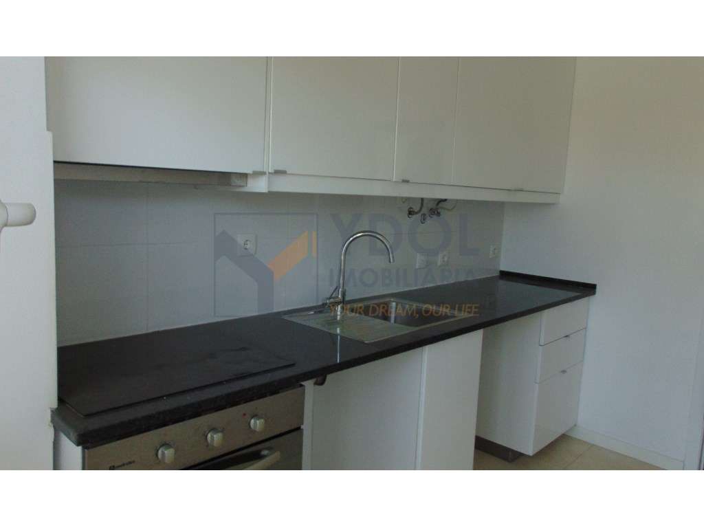 T1 Remodelado com Varanda Generosa e Excelente Luminosidade no Alto...-12