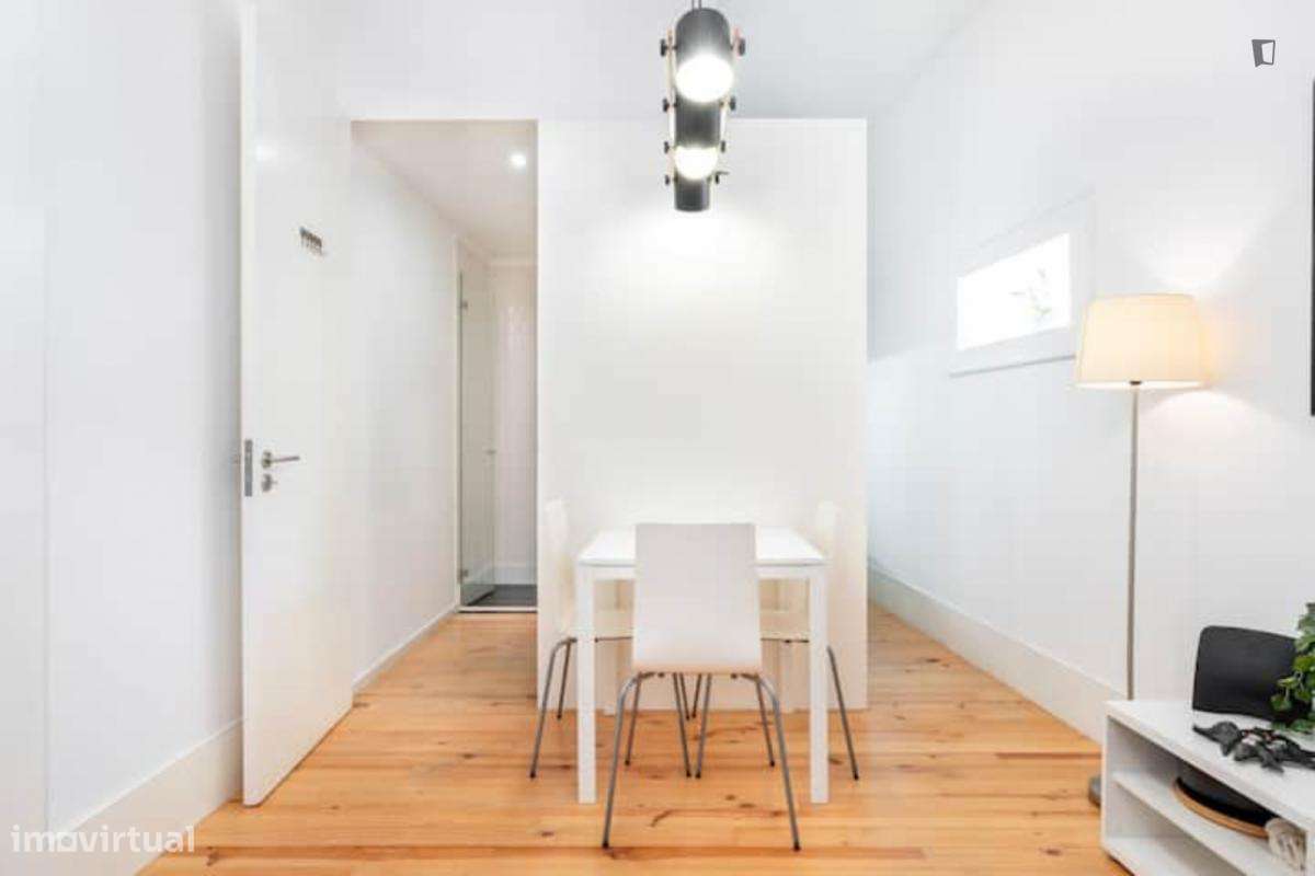 Apartamento com 1 quartos - localizado em Santo Ildefonso Porto - Grande imagem: 4/15