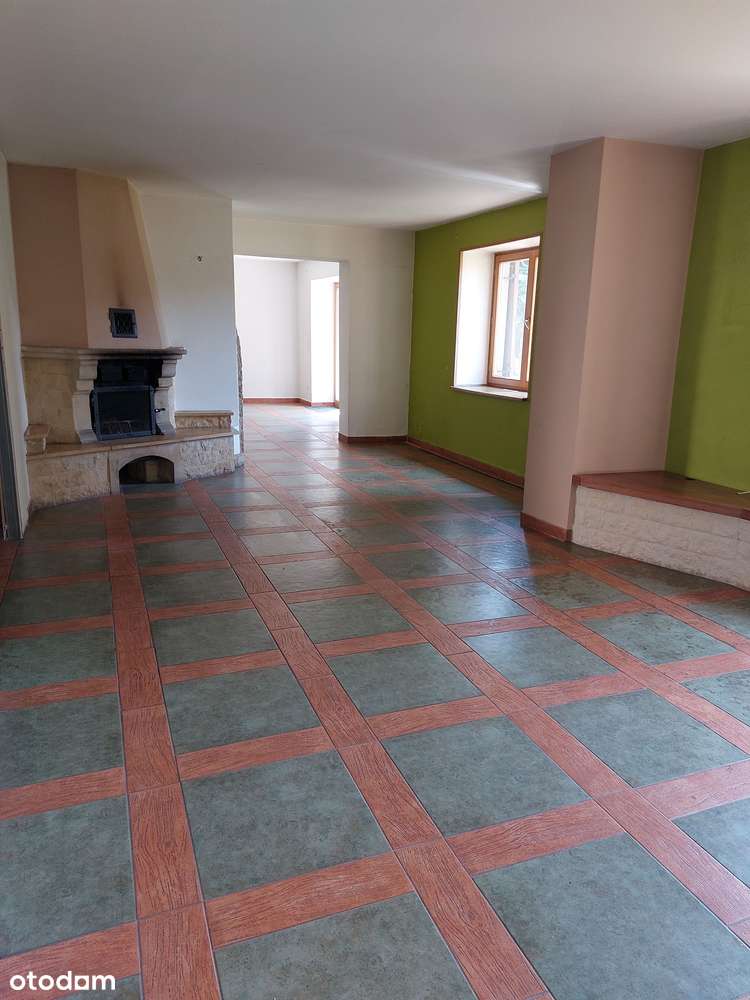 Dom wolnostojący stylizowany na dworek  225 m2 na działce 1100 m2.-13