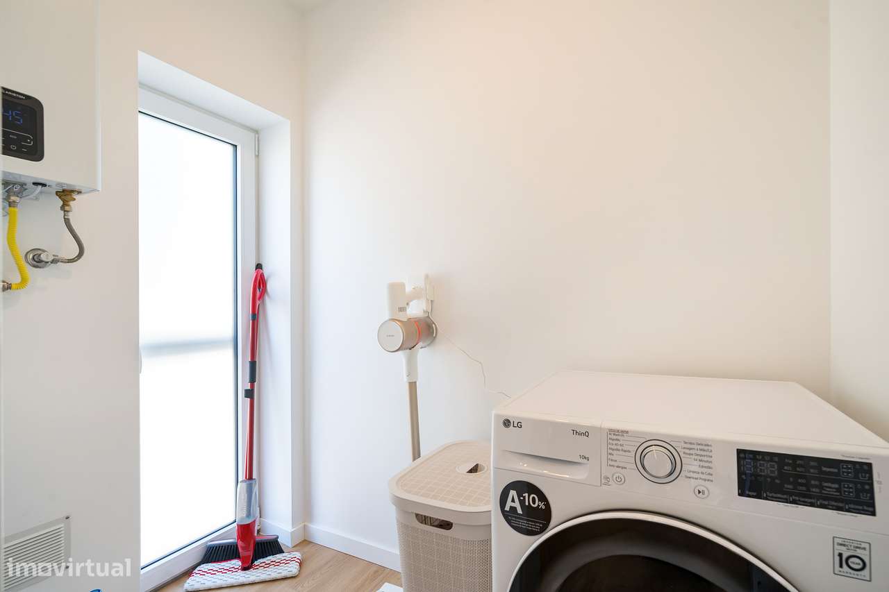 T3 luminoso e moderno em zona residencial tranquila da Figueira da Foz-23