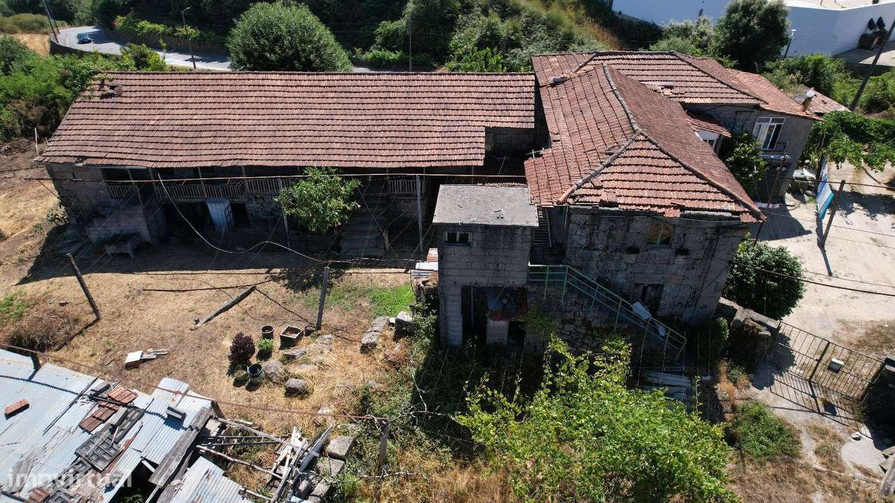 Quinta com mais de 2 Hectares, entre A4 e A42 | Turismo Rural &... - Grande imagem: 5/16