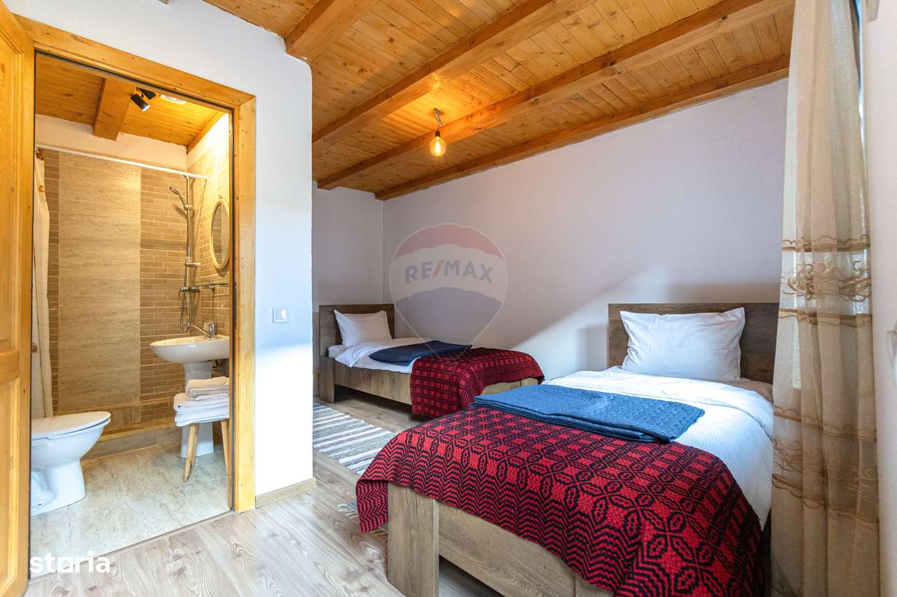 Casă / Vilă cu 7 camere de vânzare-19