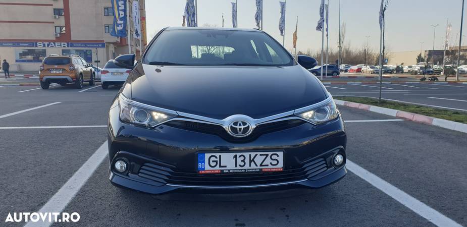 Toyota Auris 1.4 D-4D Luna - 3