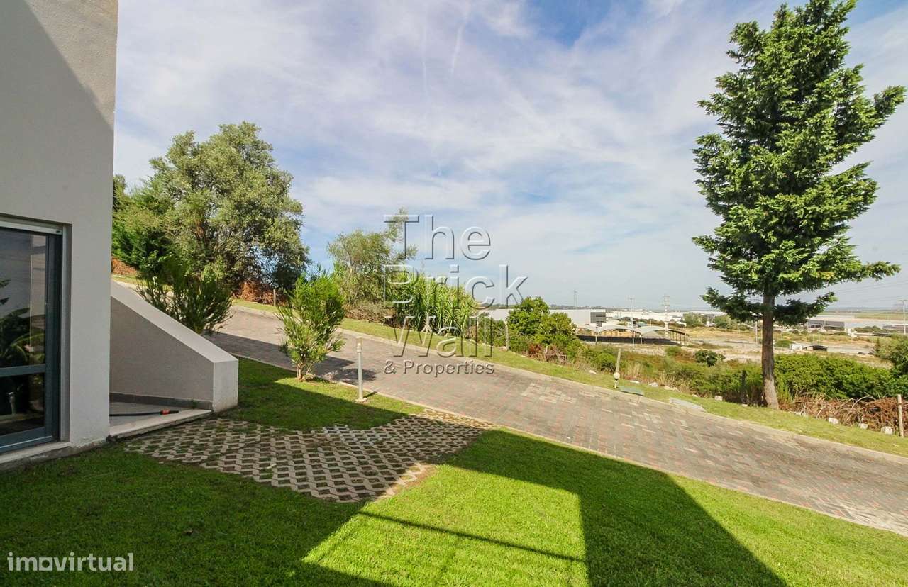 Fantástica moradia V3 em Vila Nova da Rainha, Azambuja - Grande imagem: 5/35