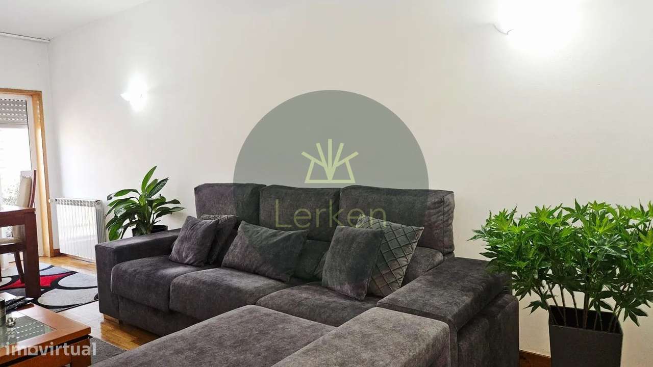 T2 junto ao centro de Guimarães | Cozinha renovada, garagem e elevador - Grande imagem: 5/16